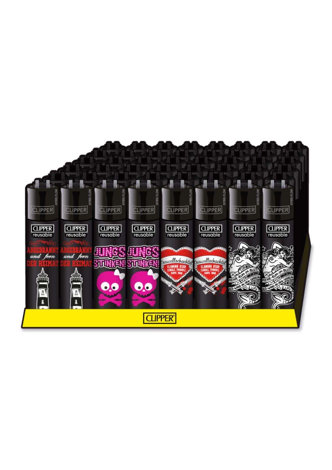 Schwarze Clipper Feuerzeuge mit bunten Motiven wie Leuchttürmen, Totenköpfen und Tattoos im Abgebrannt und fern der Heimat Design ideal für gothic kleidung und horror fans