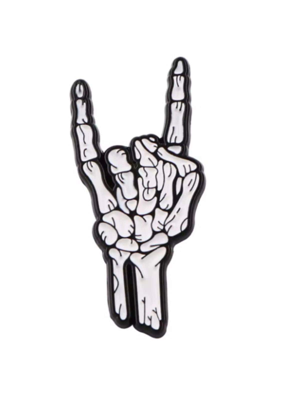 Skelett hand rock-on geste pin aus bone metal in gothic horror stil aus metall in schwarzer farbe