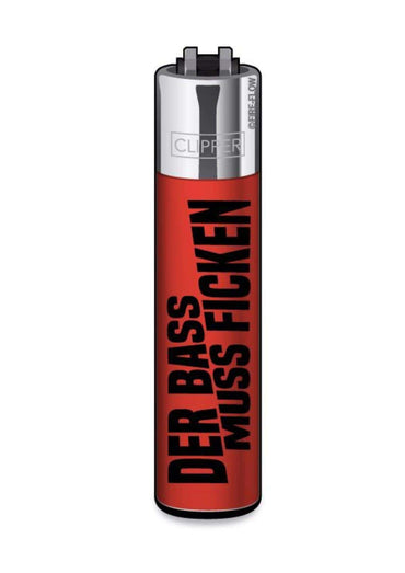 Rotes und schwarzes clipper feuerzeug mit der bass muss ficken in bold schrift für gothic horror und dark fashion fans