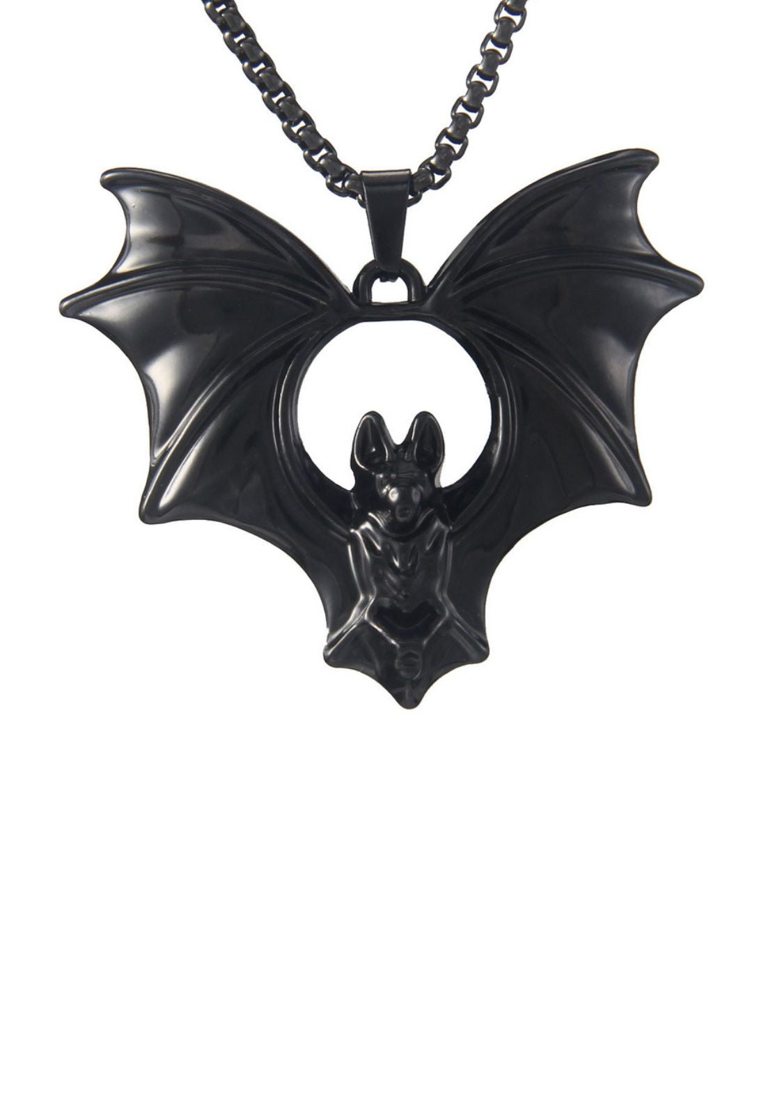 Schwarze Fledermauskette mit ausgebreiteten Flügeln, glänzender Finish.