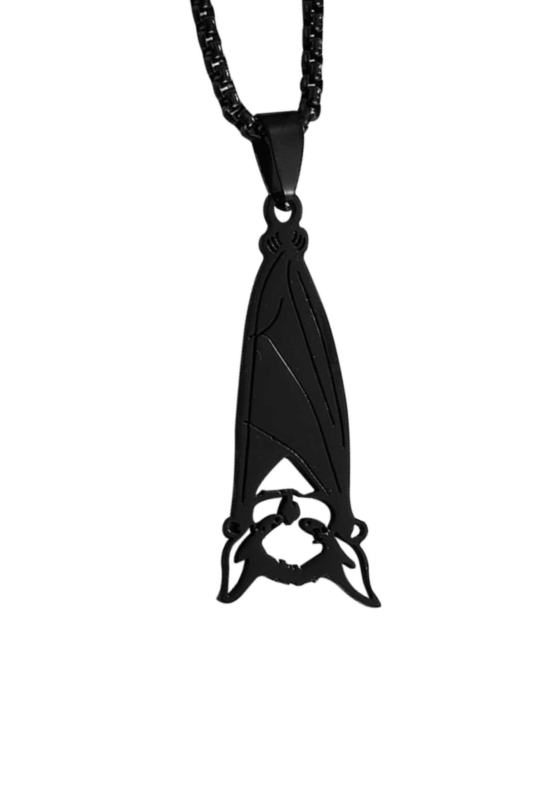 Hängekette hanging bat black mit schwarzem fledermausanhänger in matter optik und filigranem ausschnittdesign