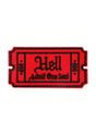 Roter Aufnäher in Form einer Eintrittskarte mit schwarzer Umrandung mit der Aufschrift ’Hell Admit One Soul’.