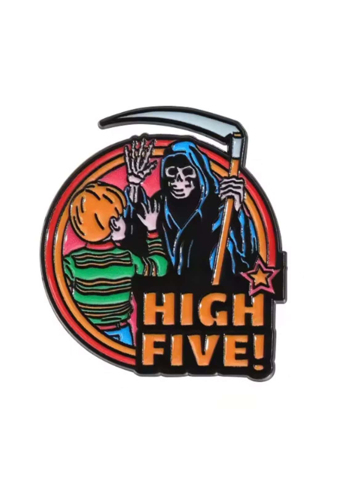 Enamel pin high five multicolor mit gothic grim reaper und junge aus metall im horror-stil