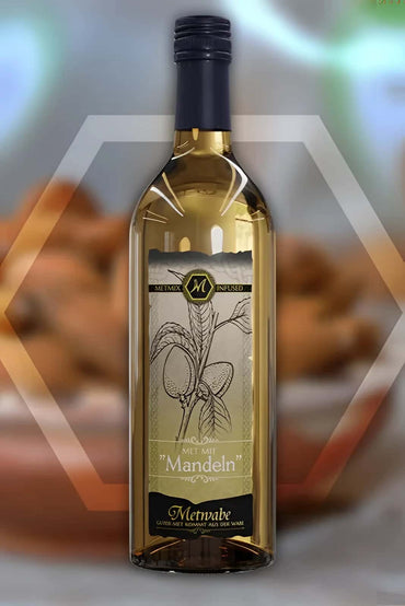 Eine klare glasflasche met mit mandeln weiße wein mit schwarzem schraubverschluss und mandeln verfeinert typischen geschmack