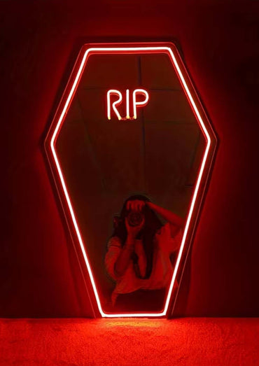 Sarg spiegel led roter neon spiegel in sargform mit rip beleuchtung ideal für gaia lizenzierte kleidung und lizenzierte bekleidung ltd