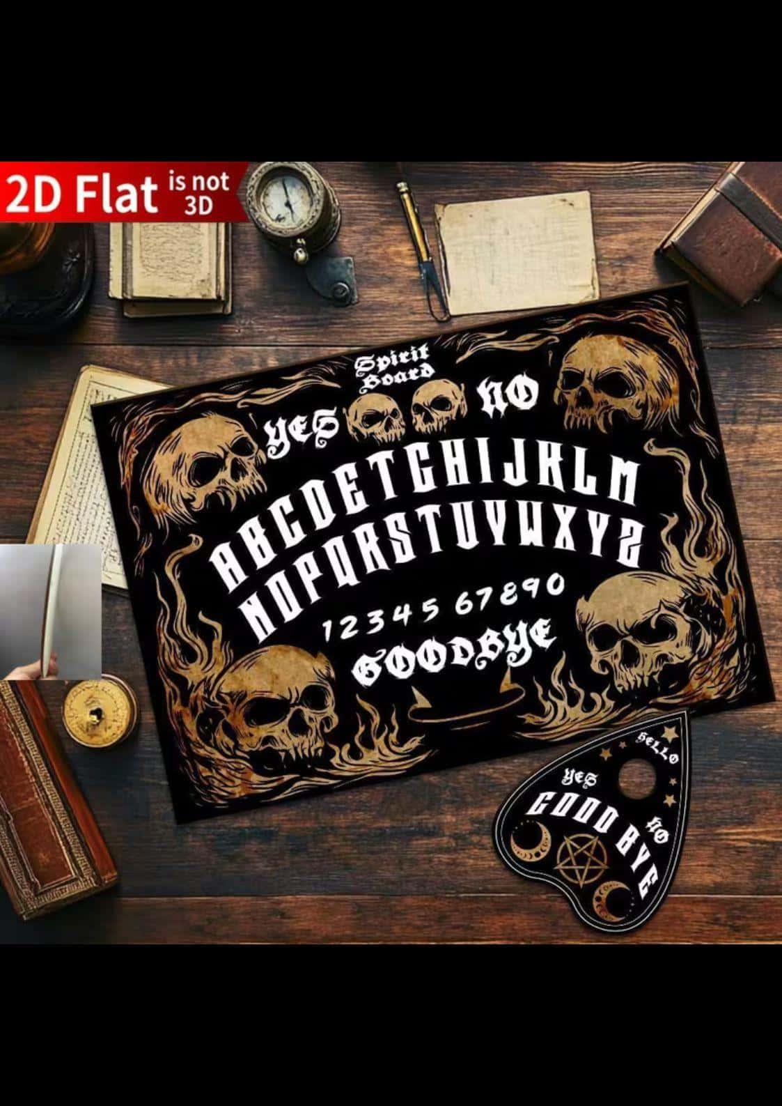 Schwarzes spirit board the skulls ouija board mit goldenen schädel- und flammendesign im klassische ouija-tradition style
