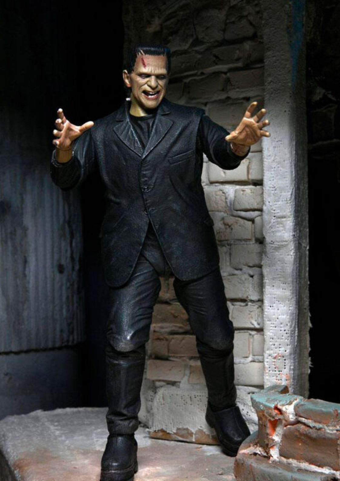 UNIVERSAL MONSTERS ULTIMATE FRANKENSTEIN - FIGURE