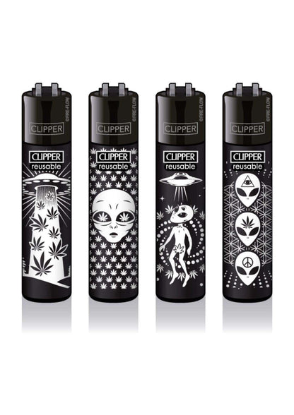 Schwarze clipper wiederverwendbare feuerzeuge mit weißen alien, ufo und cannabis designs im 420 aliens #2 set, gothic stil