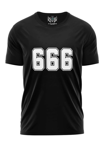 Schwarzes kurzarmshirt 666 mit weißem varsity-font print eignet sich ideal für alternative fashion und dark art fans