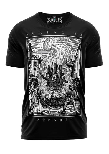 Schwarzes gothic t-shirt aus baumwolle mit bitte horror motiv einer historischen prozessionsszene aufgedruckt