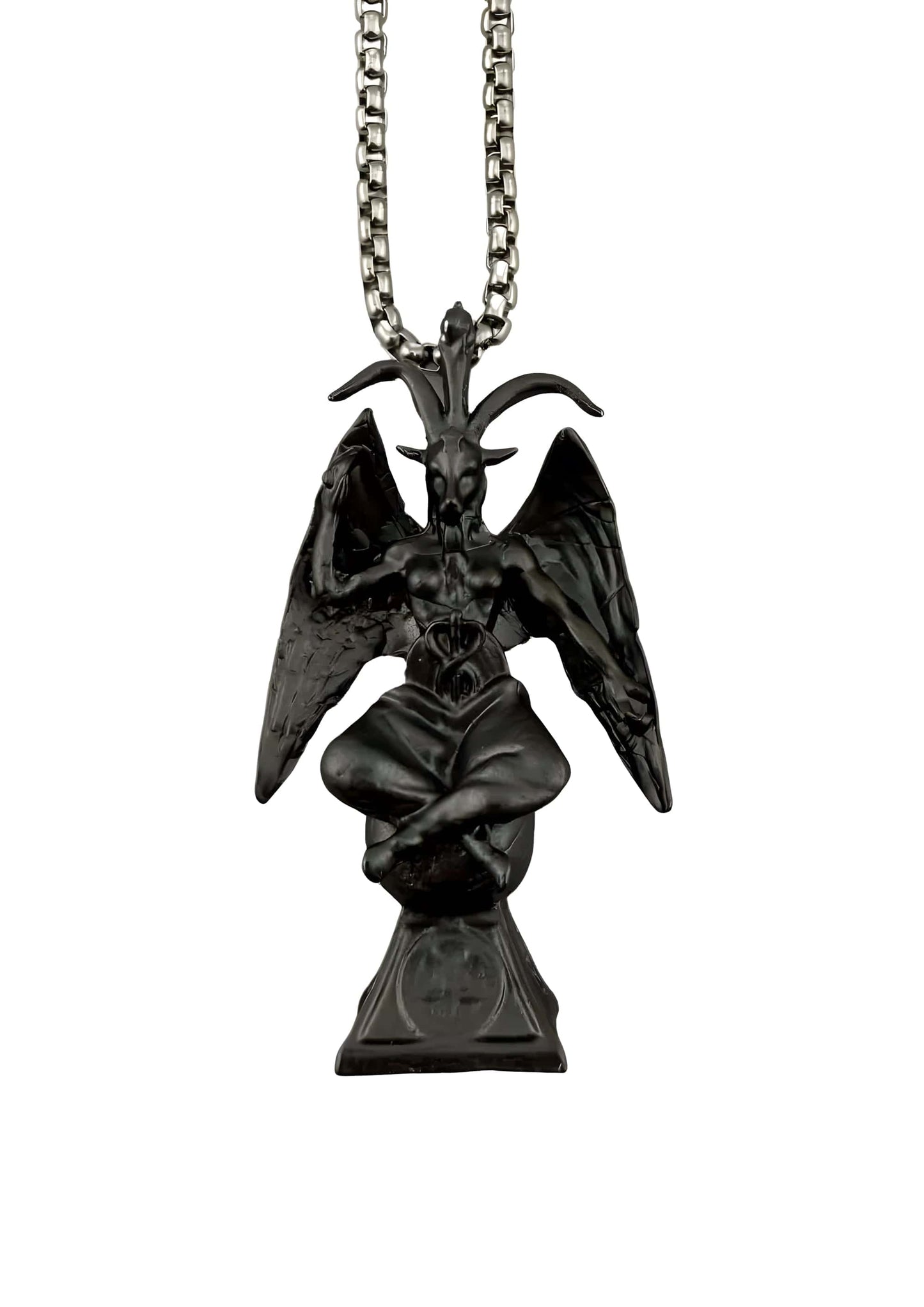 Schwarzes Black-Metal-Baphomet-Anhängerkettchen mit Flügeln und Hörnern.