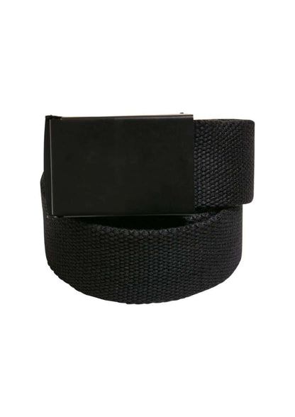 Schwarzer gewebter Canvas-Gürtel mit einer schlanken, mattschwarzen rechteckigen Schnalle.