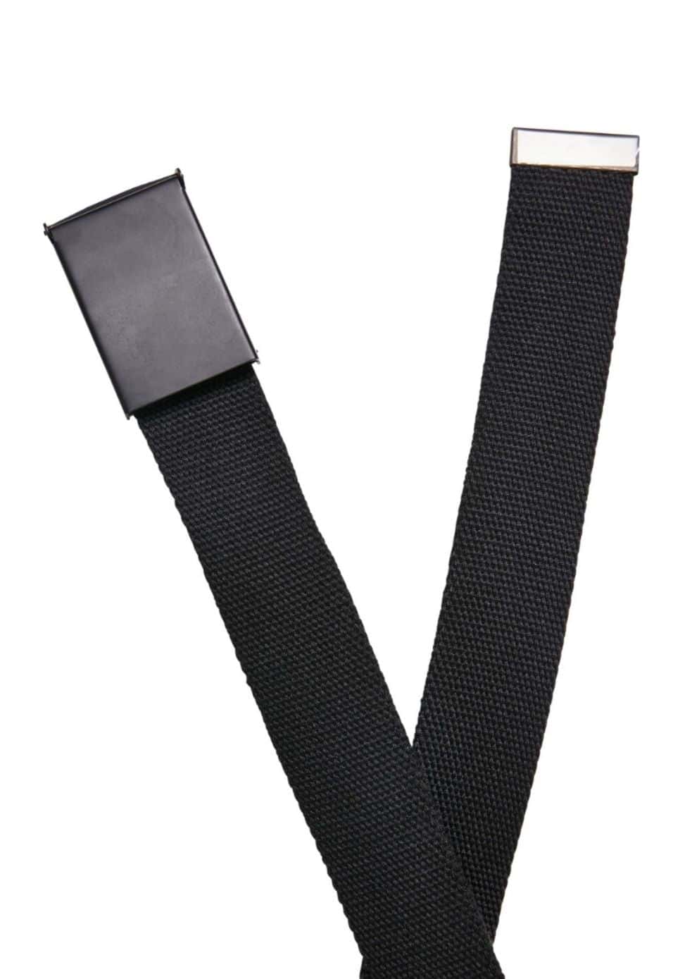 Schwarzer gewebter Canvas-Gürtel mit einer mattschwarzen rechteckigen Schnalle und silberfarbenem Metalltip.