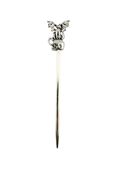 Silberne cat wing haarnadel mit glänzendem finish und fledermausdesign für gotischen horror look