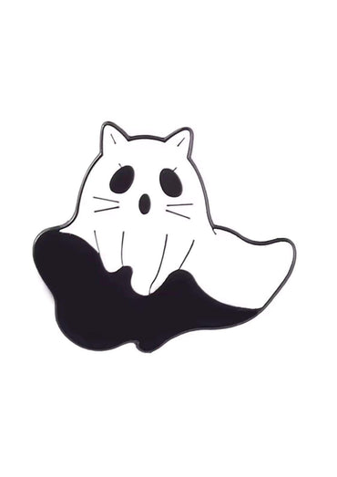Schwarz-weißer emaillierter catghost-pin mit süßer gespensterkatze, großen augen und cape für gothic dark fashion