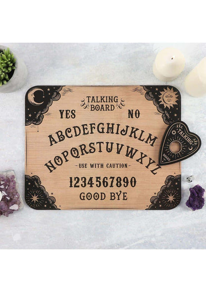 Classic style ouija board aus holz mit schwarzem graviertem design und herzförmigem planchette aus holz