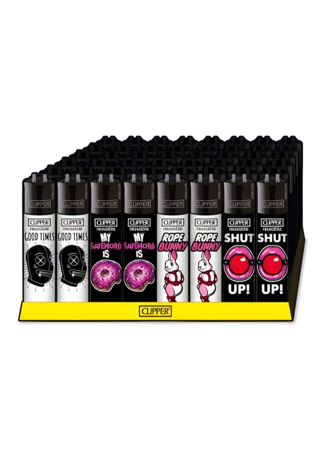 Eine kollektion von schwarzen und weißen wiederbefüllbaren clipper lightern mit provokativen cartoonmotiven und statements
