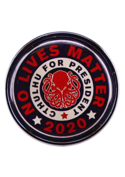 Cthulhu for President Enamel Pin mit rotem Oktopus-Emblem