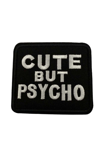 Schwarzer bestickter patch mit weißem text cute but psycho für kleidung und accessoires