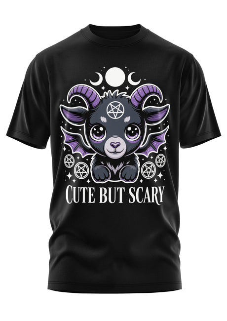 Schwarzes T-Shirt mit einer niedlichen gehörnten Kreatur und dem Text ’CUTE BUT SCARY’.