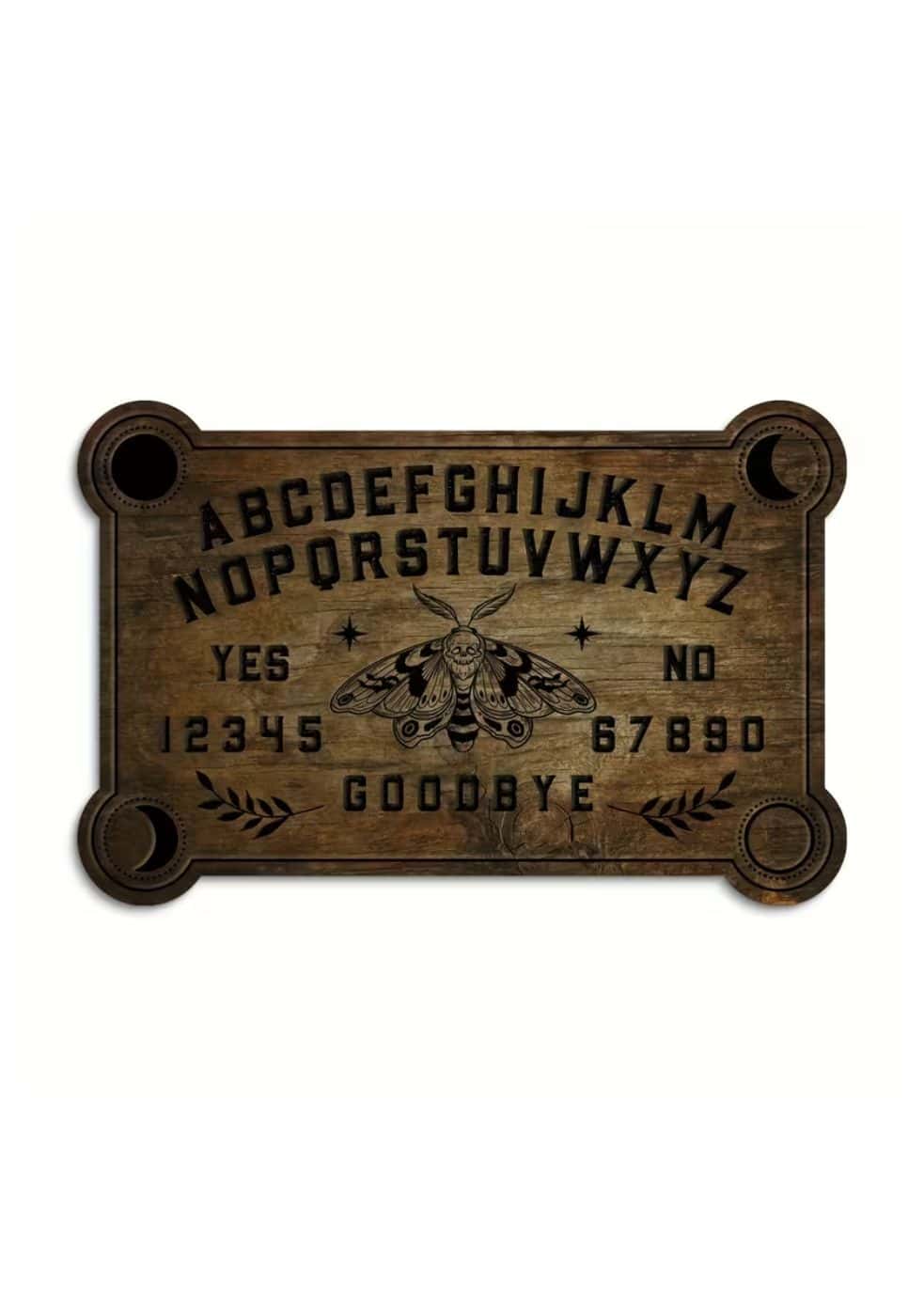 Vintage-Stil-Holz-Ouija-Brett mit einer dunkelbraunen, verwitterten Oberfläche und einem gravierten Motten-Design in der Mitte.