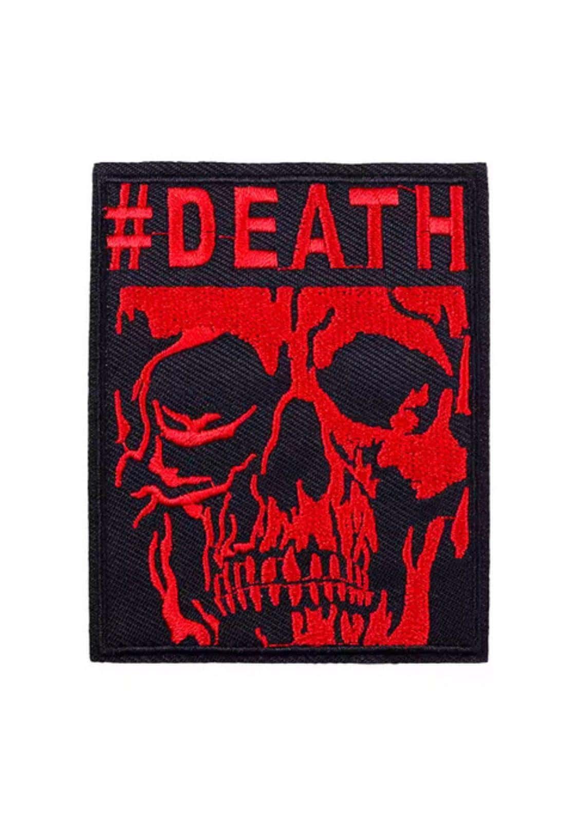 Schwarzer und roter gothic patch mit stilisiertem schädel und text death für president patch sammler