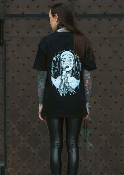 Schwarzes gothic t-shirt mit weißem horror gothic nonne design rückseite bitte backprint