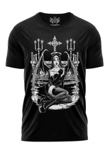 Schwarzes T-Shirt mit gotischem Engel-Design, Flügeln und Heiligenschein.