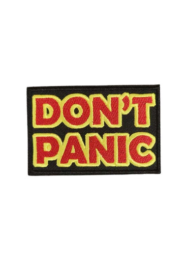Black patch mit roter und gelber stickerei mit dem text dont panic ideal für gothic kleidung und horror styles