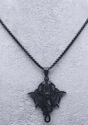 Schwarze dragonhead halskette mit texturierter kette und rotem edelstein ideal für gothic kleidung und horror styles