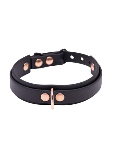 Schwarzer Easure Basic Slave Choker aus BioThane mit rosegoldfarbenem D-Ring