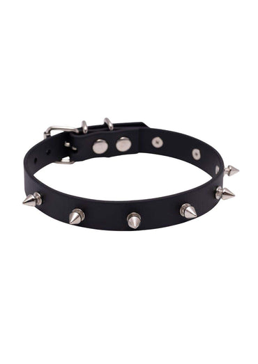 Schwarzer Easure Killer Spike Choker aus BioThane mit silbernen Metallnieten