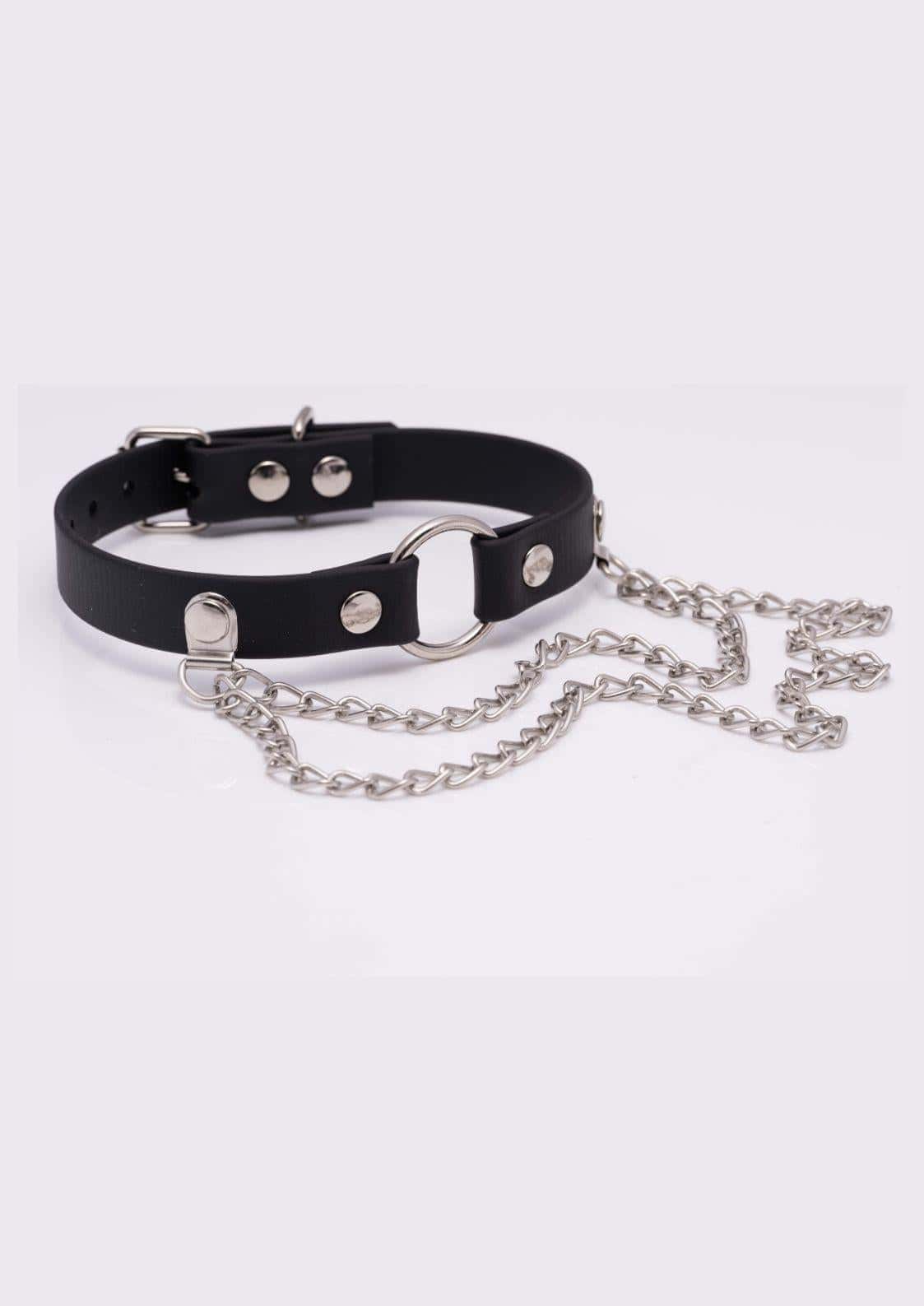 Schwarzer Easure O-Ring Double Chain Choker aus BioThane mit silberner, 2-reihiger Kette in Seitenansicht