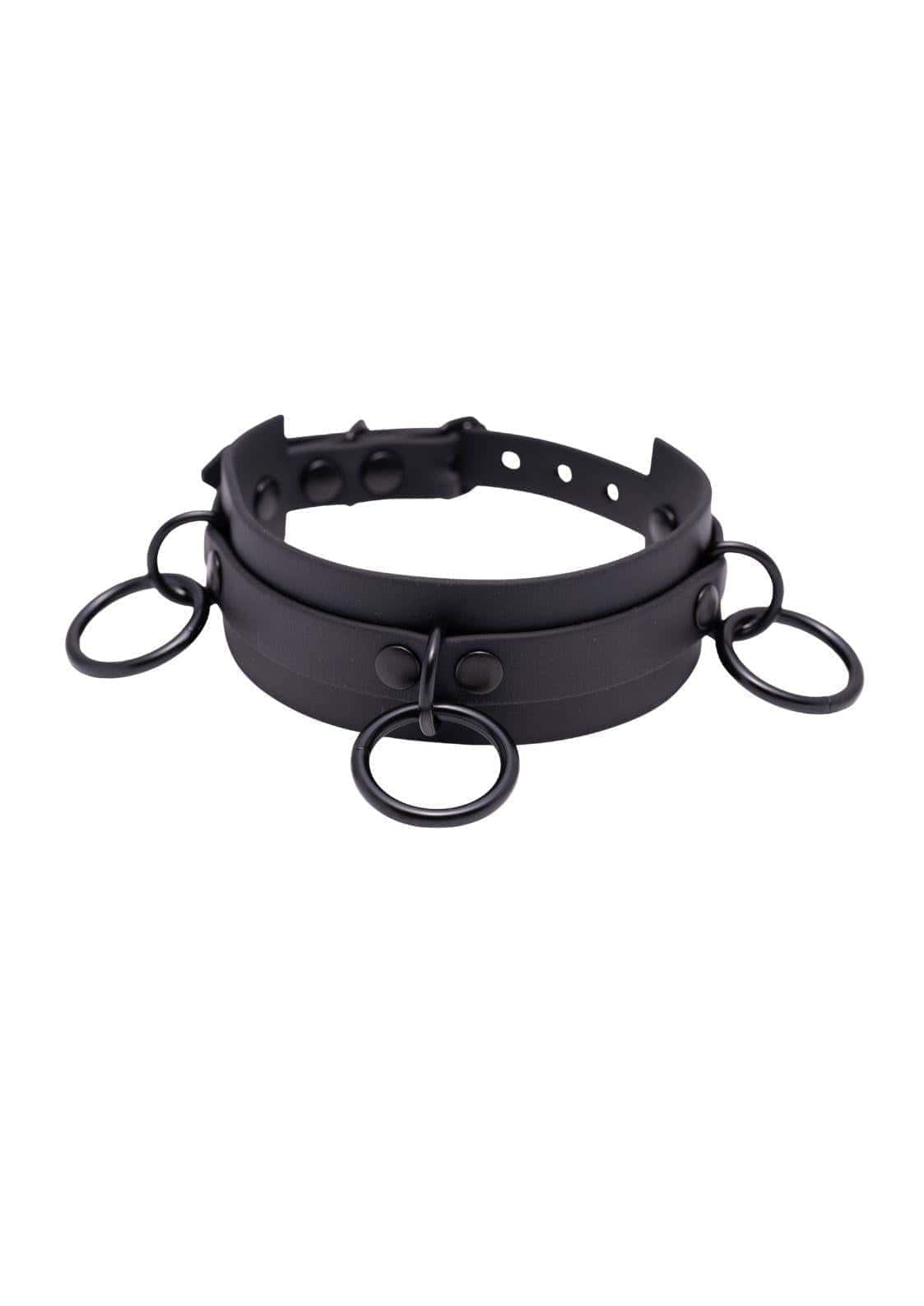 Schwarzer Easure Triple Slave Choker aus BioThane mit 3 schwarzen O-Ringen