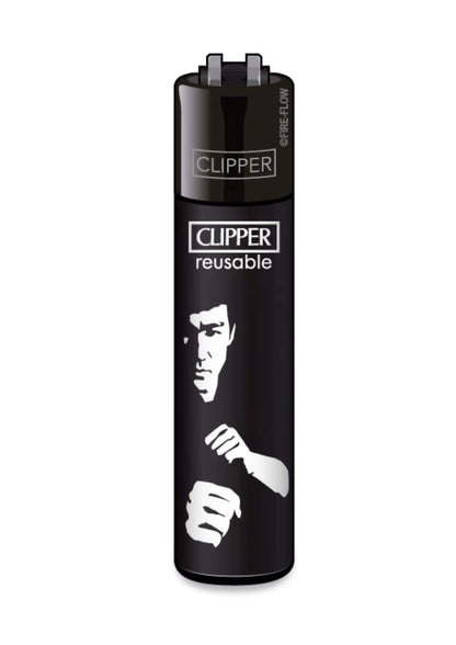 Schwarzes clipper feuerzeug mit weißer bruce lee silhouette im kampfsport pose im ffx action heroes set gothic kleidung