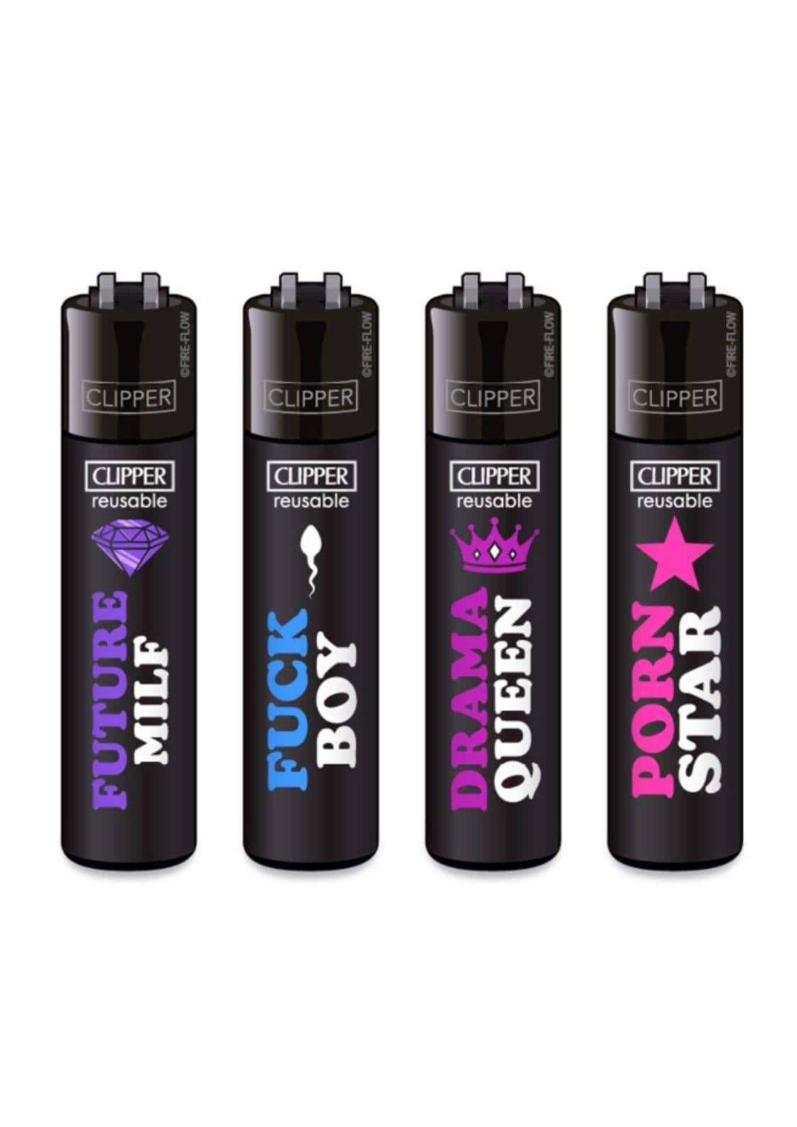 Schwarze clipper feuerzeuge mit bunten, fetten texten und grafiken, ideal für gothic und dark fashion fans