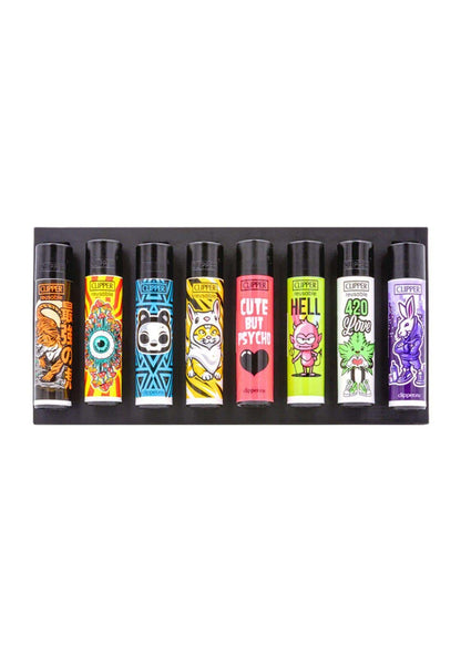 Fire-board® display mit 8 bunten clipper feuerzeugen in gothic horror designs für dark fashion fans