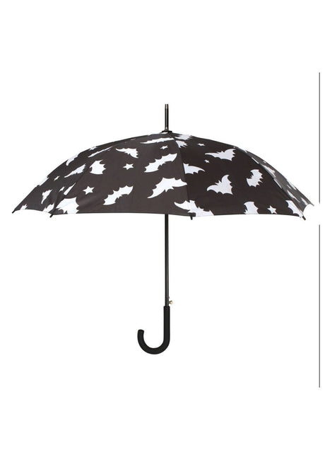 Schwarzer Regenschirm mit weißem Fledermausmuster.