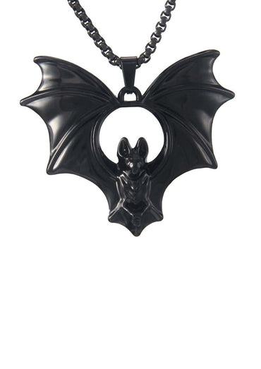 Halskette mit kleiner schwarzer fledermaus und flügeln in glattem, glänzendem finish