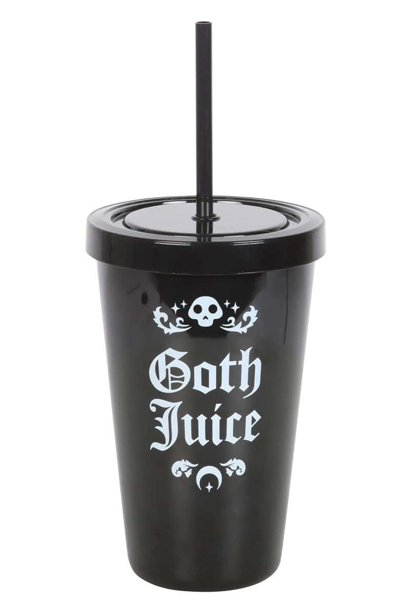Schwarzer goth juice tumbler aus kunststoff mit passendem deckel und strohhalm, weißer gotischer schriftzug und schädelmotiv