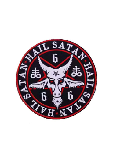 Hail satan pin mit satanischem ziegenpatch in schwarz und bat pentagram für gothic horror outfits