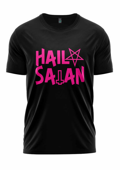 Schwarzes T-Shirt mit pinkem Text ’hail satan’ und Pentagramm-Design.