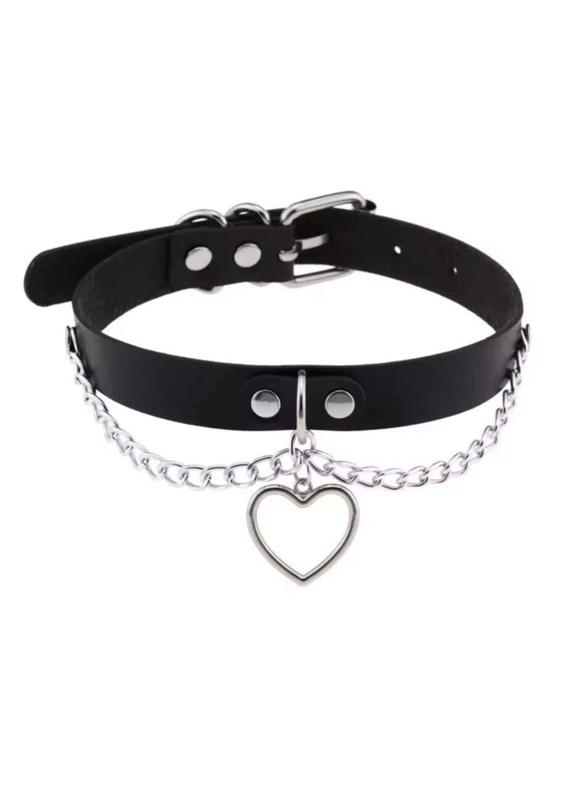 Schwarzes faux leder herz o ring choker mit silberner kette und herzanhaenger spike slave choker
