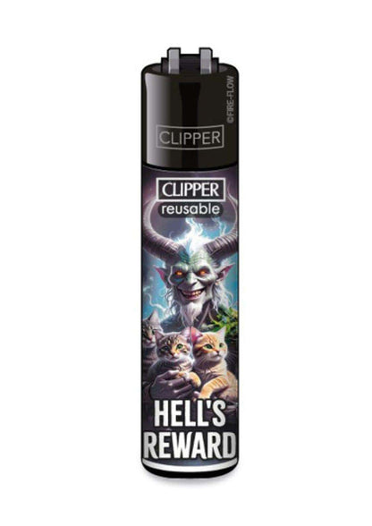 Schwarzes clipper feuerzeug mit teuflischem design hell’s reward clipper mit glühenden augen, hörnern und zwei katzen am fuß
