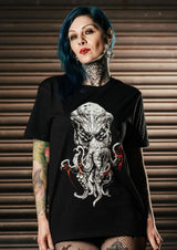 Schwarzes Baumwoll-Gothic-T-Shirt Immortal Cthulhu mit bedrohlichem Oktopus