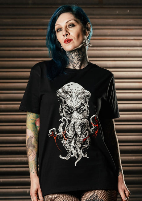Schwarzes Baumwoll-Gothic-T-Shirt Immortal Cthulhu mit bedrohlichem Oktopus