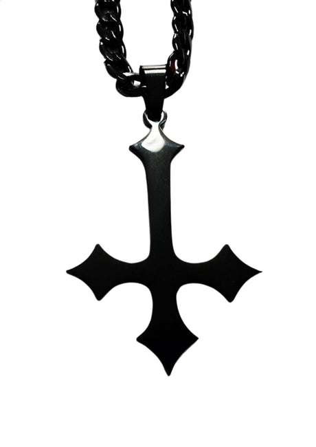 Schwarze Halskette mit umgedrehtem Kreuz.