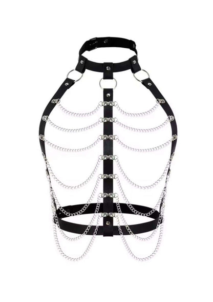 Schwarzer leder harness mit dreifacher kettenstruktur in rippenform für dark fashion gaia licensed apparel