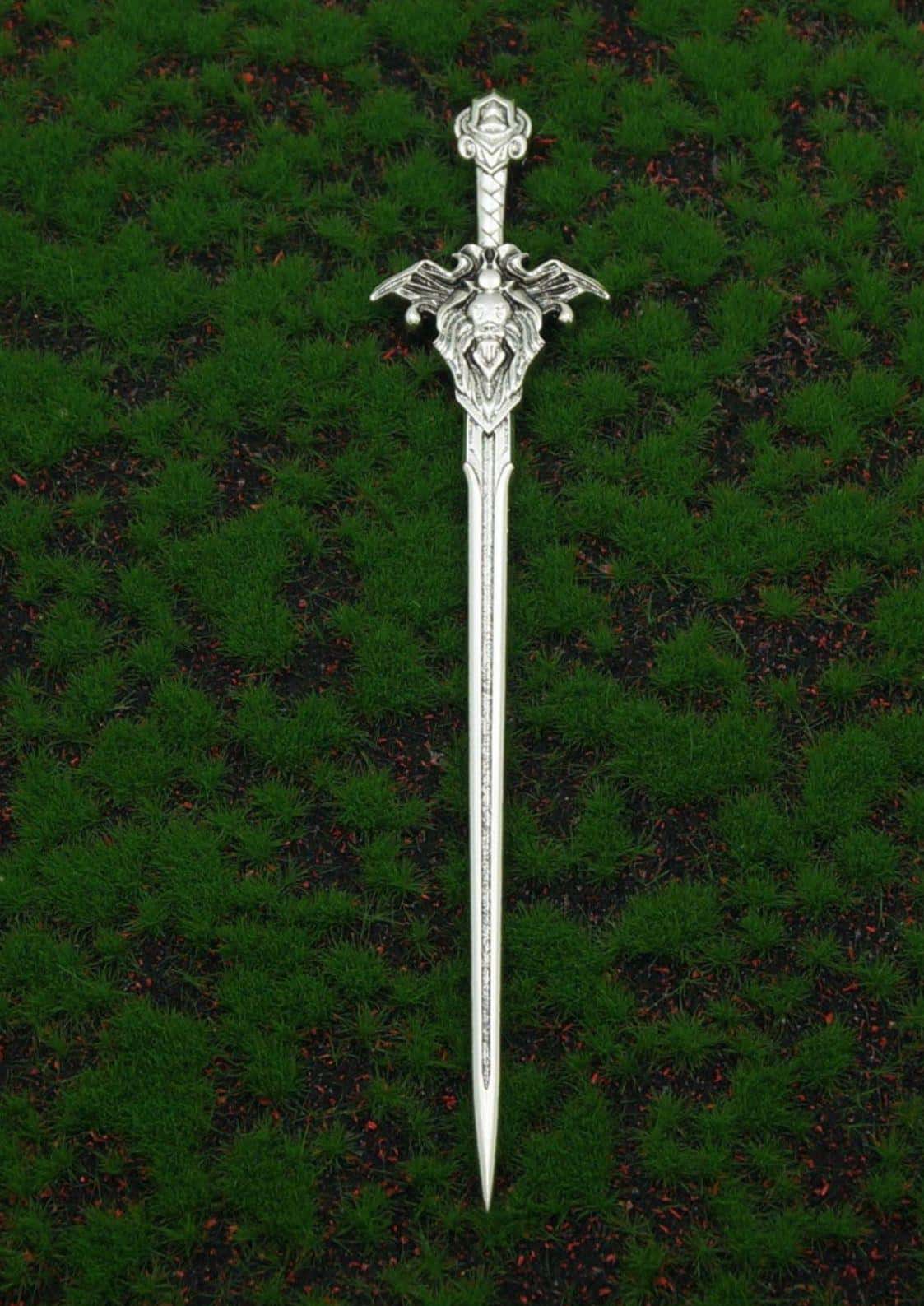 Silver fantasy lion sword haarnadel mit gothischem haarklammer design und flügeltem drachen für besondere anlässe