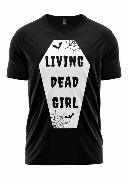 Schwarzes T-Shirt mit Sarg-Design und ’living dead girl’-Text, weiße Fledermäuse und Spinnennetz.